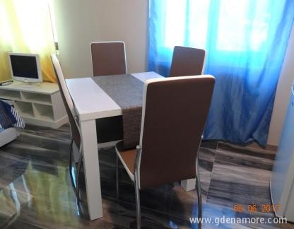 Apartamentos en Tivat, , alojamiento privado en Tivat, Montenegro